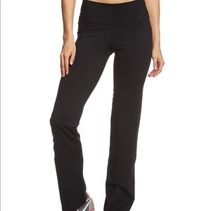 Black yoga pants